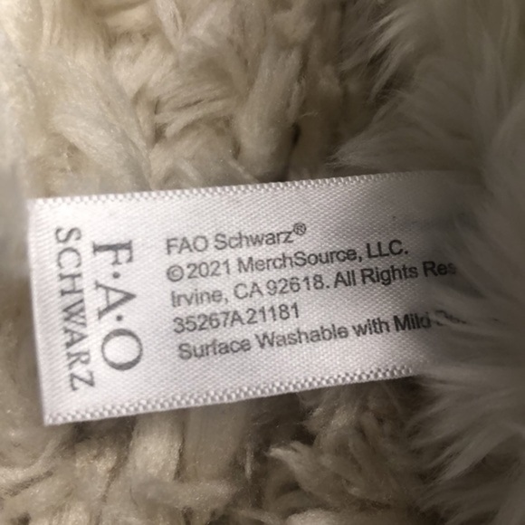 2021 FAO SCHWARTZ | MACY’S FAO Schwartz White Dog + Red Collar & Ear Bows 2021 - Picture 6 of 9